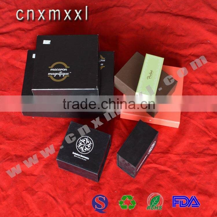 Brand new 12-packing paper folding gift box for macaroons custom design printing black color