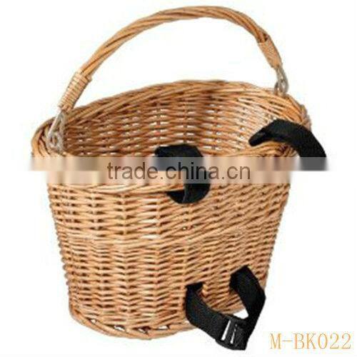 Chic Wicker bicycle basket with liner