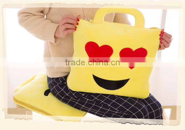 2016 hot sale custom emoji plush pillow blanket