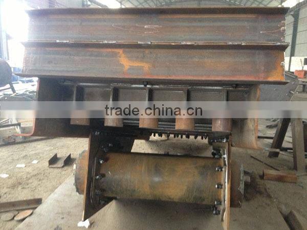 Long working life vibrating feeder price from China