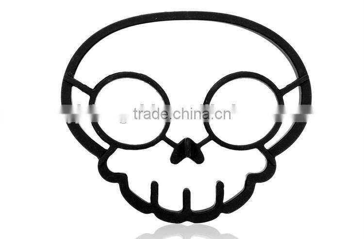 Hot sale food grade FDA and LFGB human shape silicone egg ring moulds kitchen products