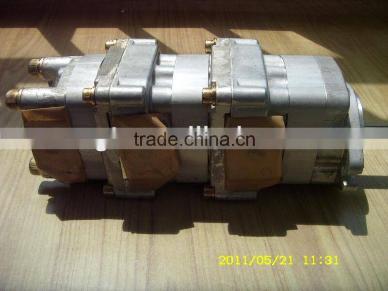 6685-61-1024 water pump 6676-63-1015