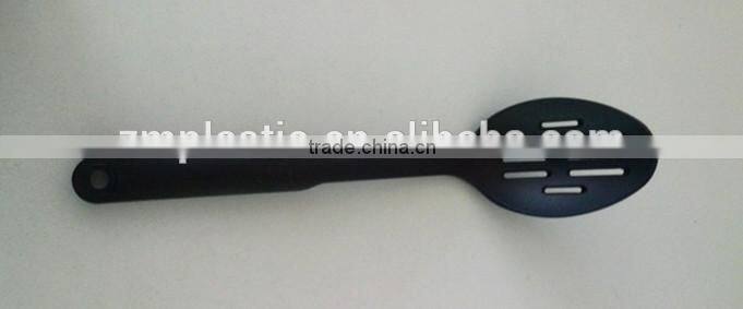 7pcs colorful nylon kitchen tools set / Food grade Elevated kitchen utensils