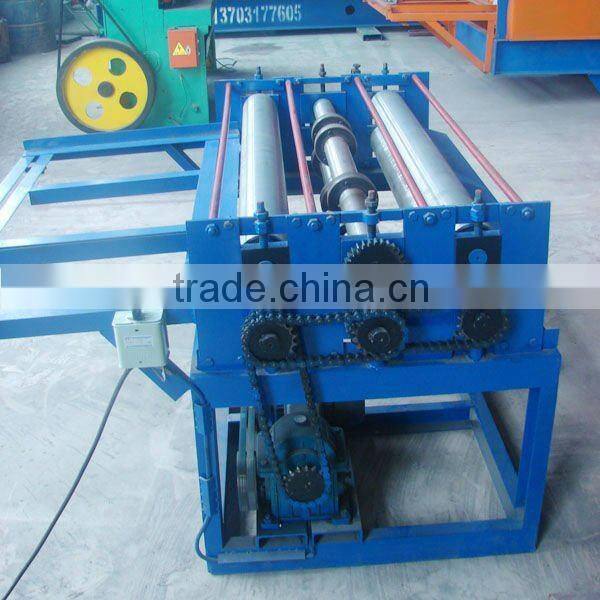 Colored steel plate slitting rolling machine