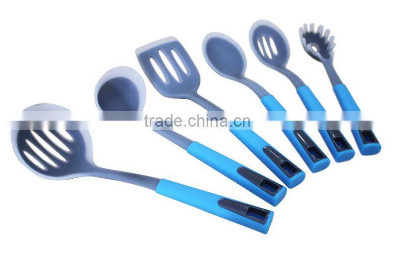 Factory Price Silicone Kitchen Utensil with New Designed Handle