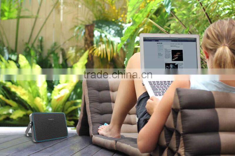 portable handle Bluetooth Speaker with Water Resistant IPX4