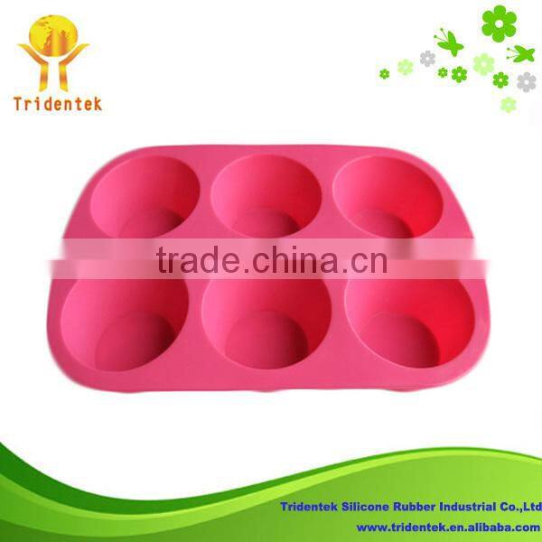 Durable and promotional 6 cup silicone cake mold