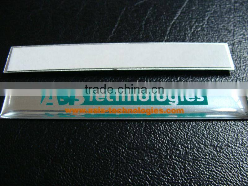 label metal clothing