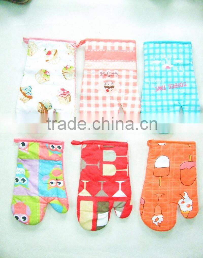 printed cheap stock oven mitten kitchen textiles free samples surplus stock China supplier buying in bulk wholesale