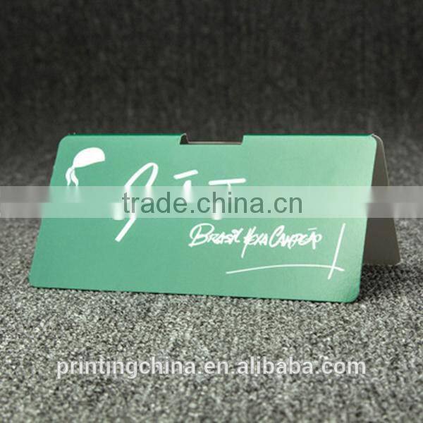Superior quality glossy hang tags for wholesale