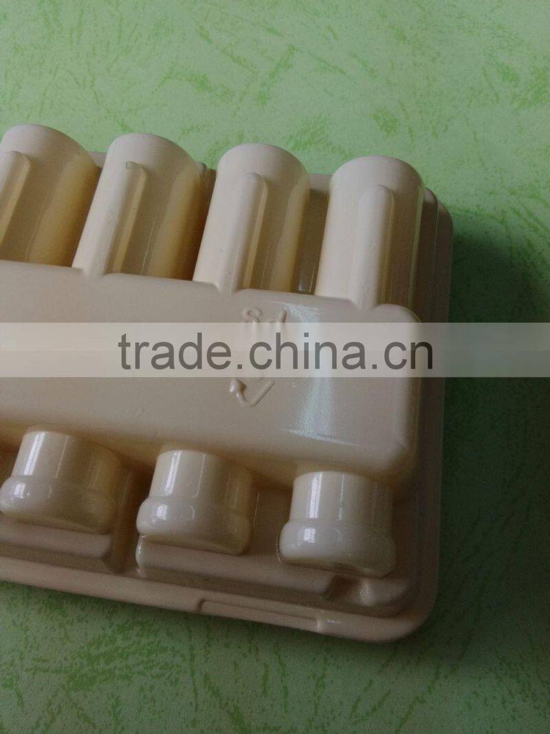 Plastic medical oral liquid packing tray with 8 dividers