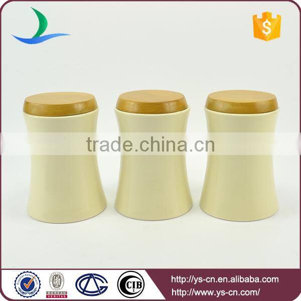 Wholesale ceramic modern food Storage Jars with wooden lid