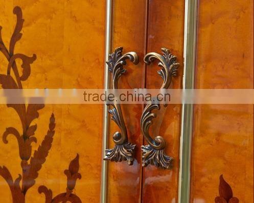 European Style Luxury Decorative Cabinet, Parquet Pattern Solid Wood Cupboard, Nice Carving Living Room Cabinet (BF01-ML046)