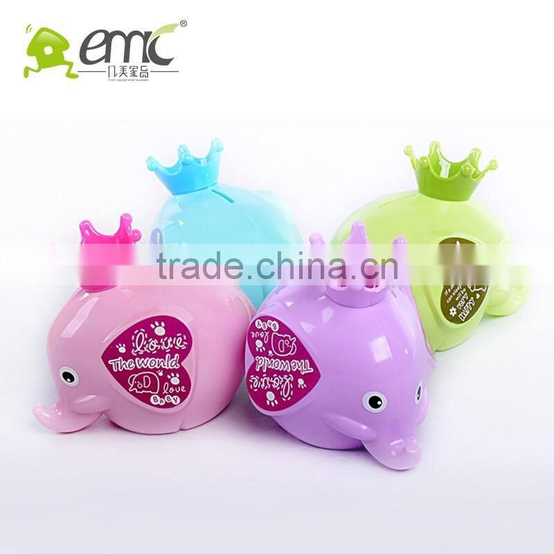 Animal Shape Plastic Penny Bank, plastic piggy bank