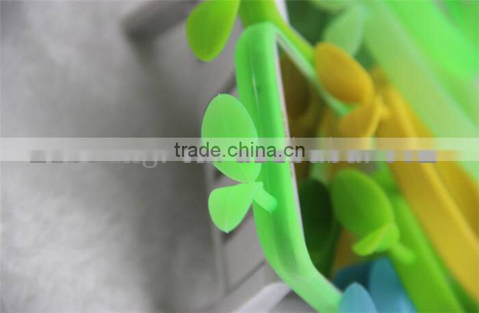 Creative design multifunctional universal silica gel hand ring