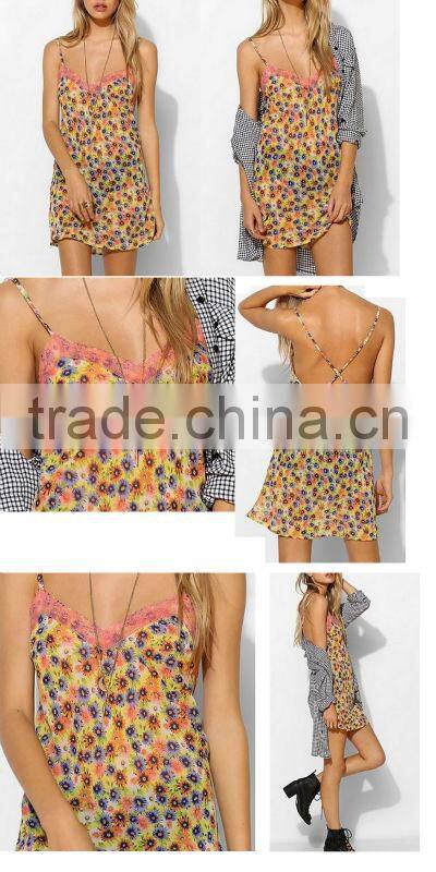 Pins And Needles Lace-Trim Floral Slip