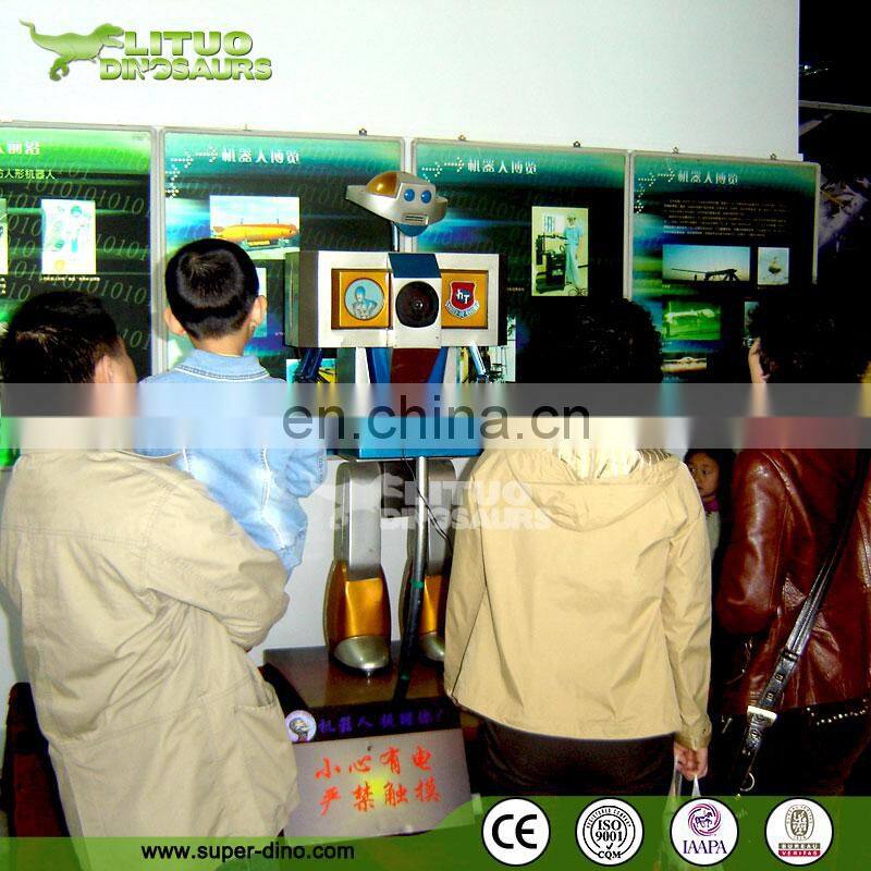 Museum Exhibition Robot of Play the Electronic Piano Robot