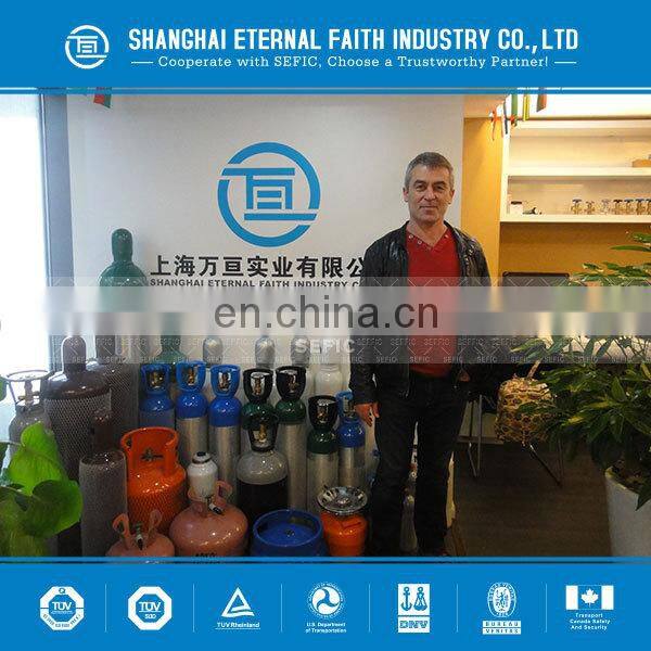 Valves Equipped Oxygen Cylinder for Diving