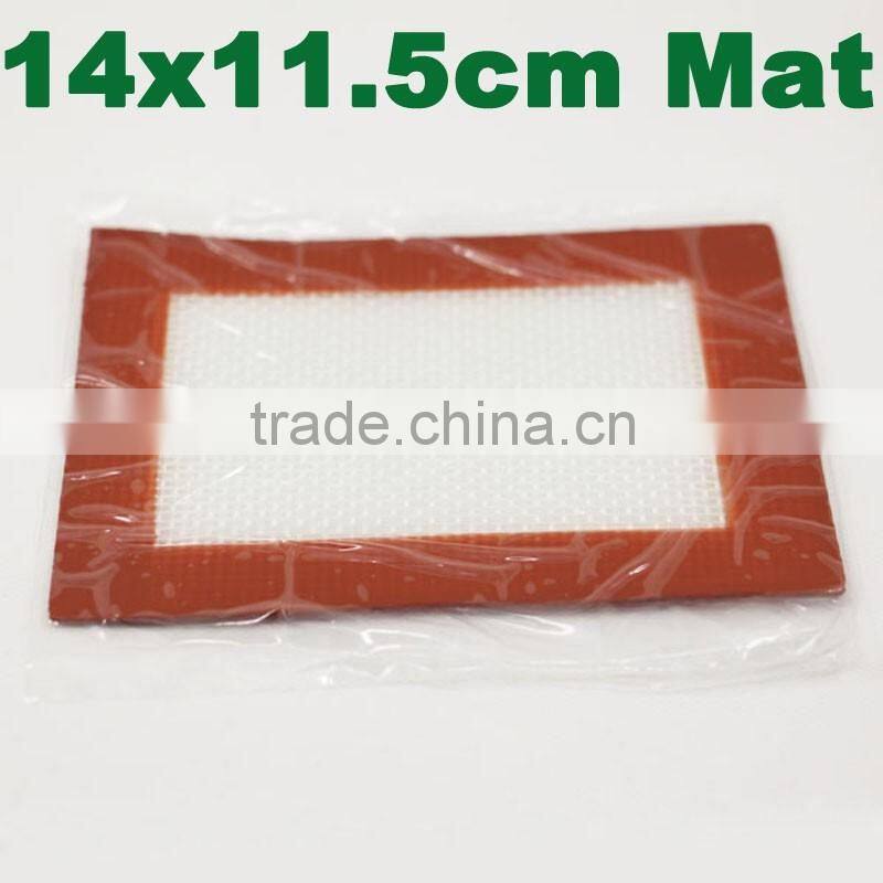 11*8.5cm silicone rubber dab mat butane hash bho oil silicone pad heat resistant fiber glass silicone wax mat