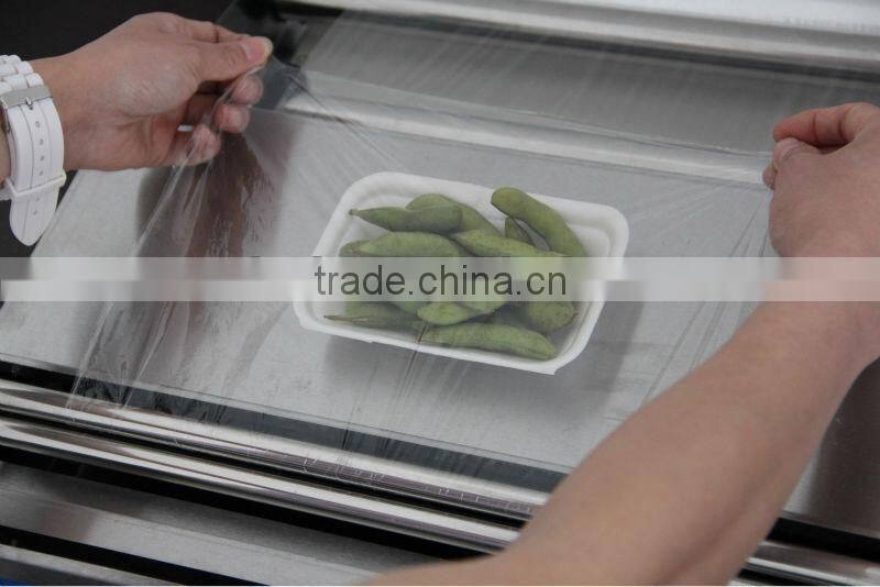 Cling film wrapping machine