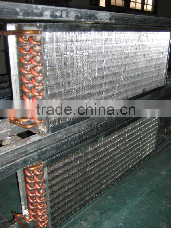 Upright showcase/refrigerator/display cooler