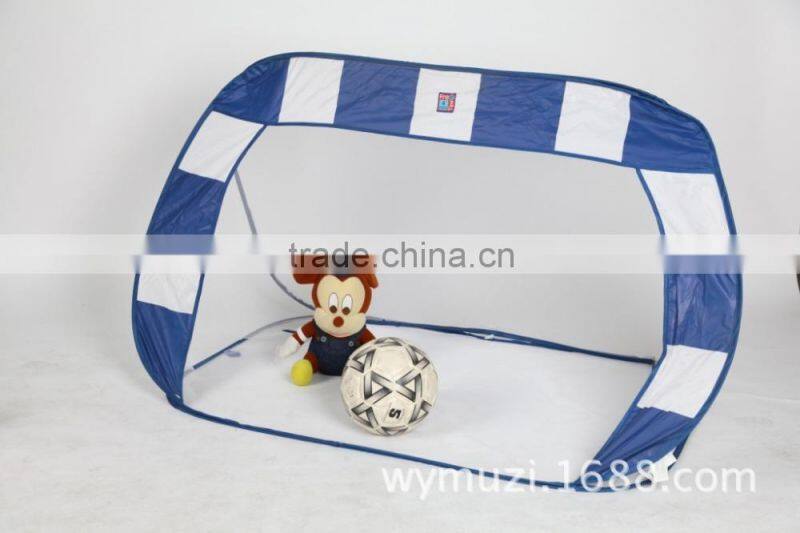 Kickback Soccer Goal And Pitch Back