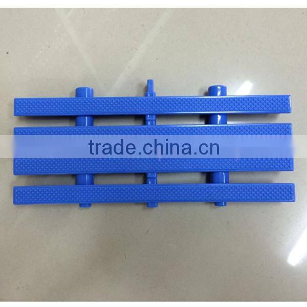 Plastic grille for swimming pool