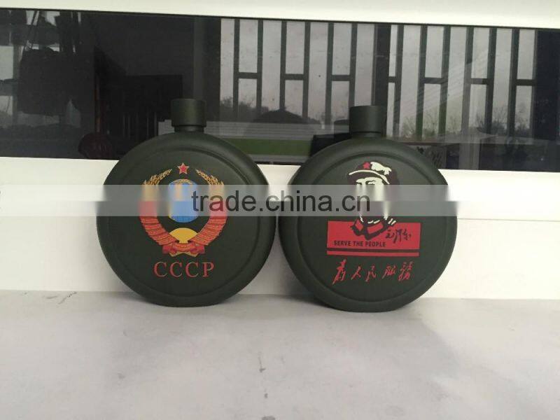 42oz round hip flask with print logo and spray pain coating then in leather bag.