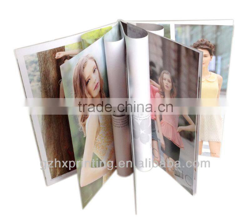 Full Color Printing Paper Brochure for Clothes Promotion Made In China
