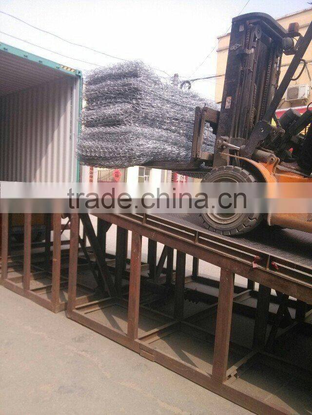 We professional offer hot dipped galvanized Gabion baskets with 2.7mm diameter