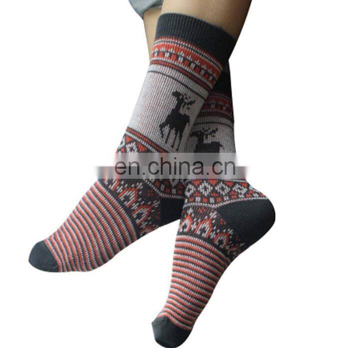 yiwu socks manufacturer custom double knitting chirstmas deer pattern women socks
