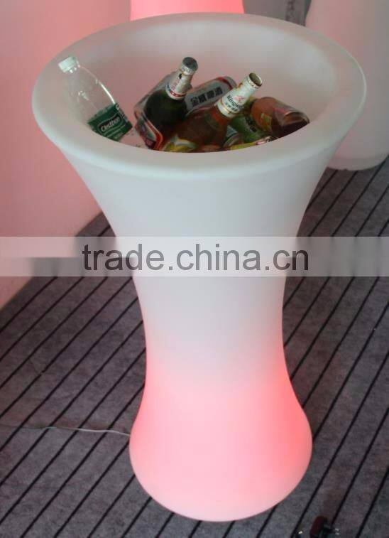 Ice bucket with LED light remote control
