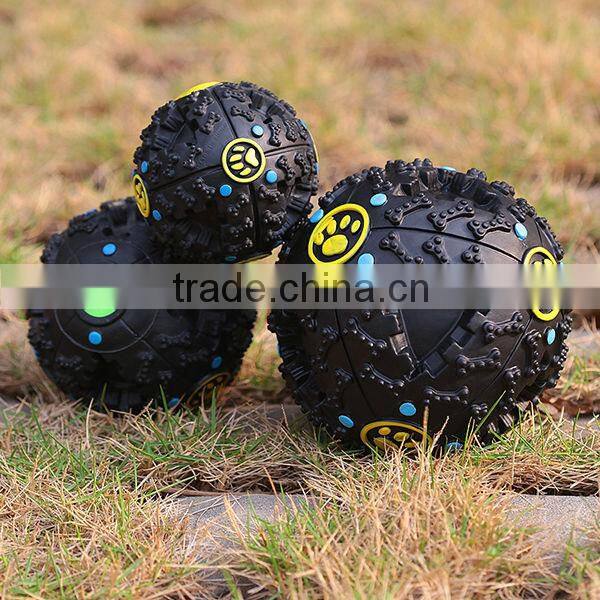 Pet snack ball with food for leakage With Squeaky Voice