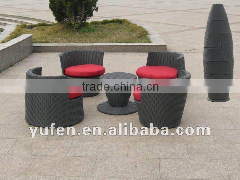 plastic rattan furniture mini bar table and chairs