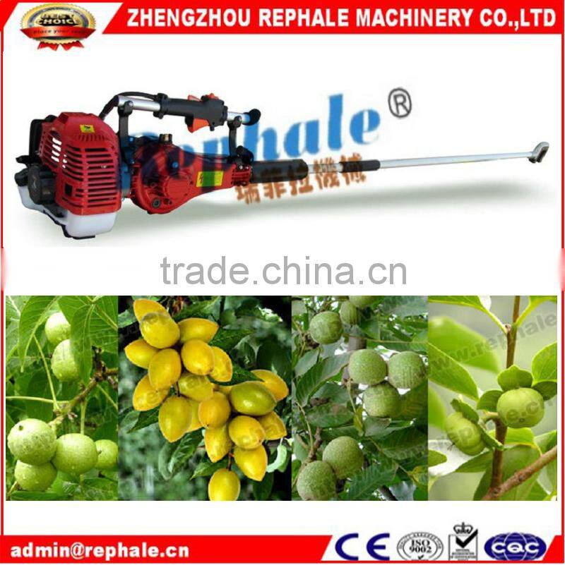 Engine displacement reach 63cc Gasoline pistachio picking machine