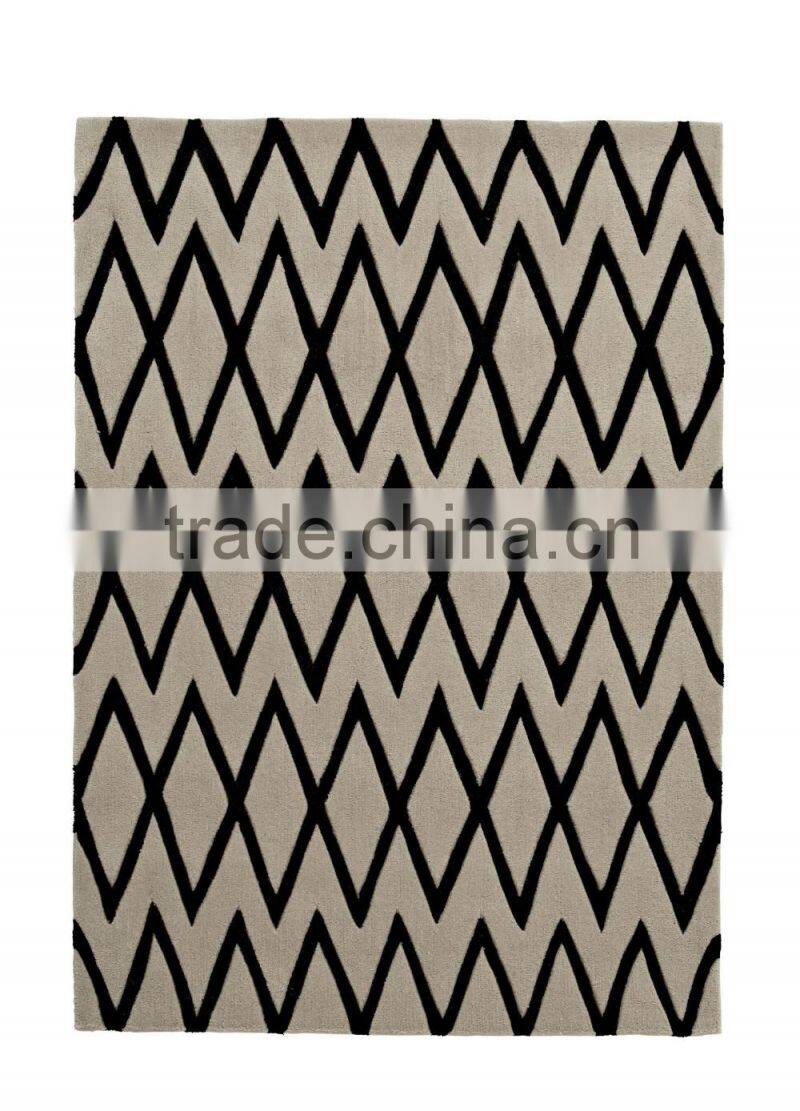 Beige/black understated design and colours super soft home decor rug for living room
