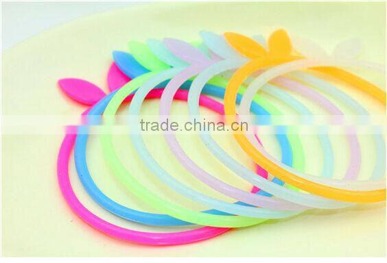 wholesale2014 fashion colorful animal shape silicon bracelets elastic Rabbit ears hair rubber bands