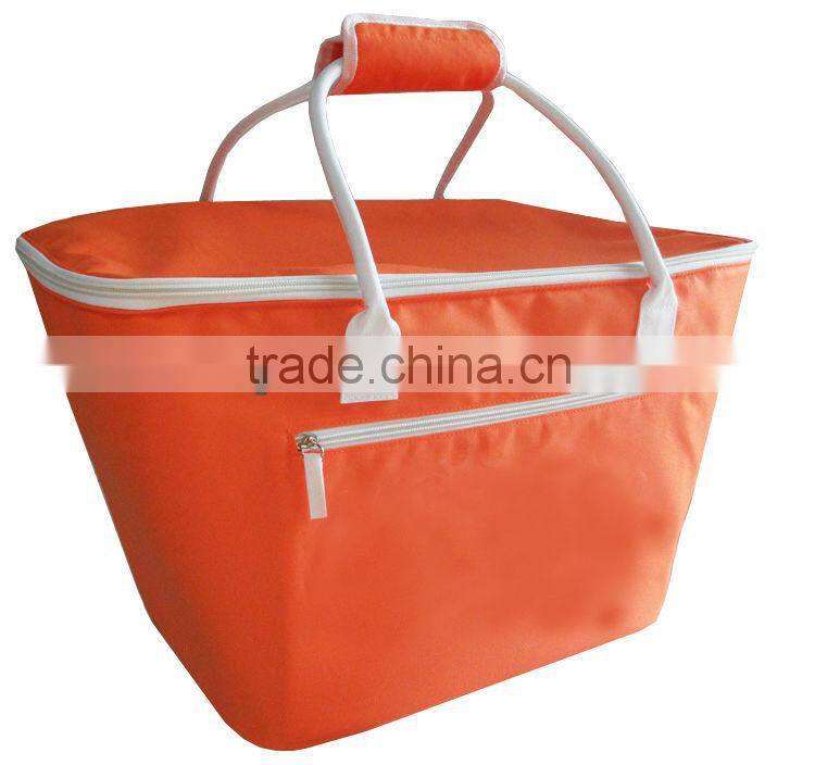 Picnic and travel cooler bag with handles