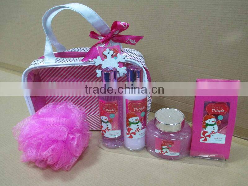 Selling bath set in pvc cosmetic bag for Christmas promotional gift