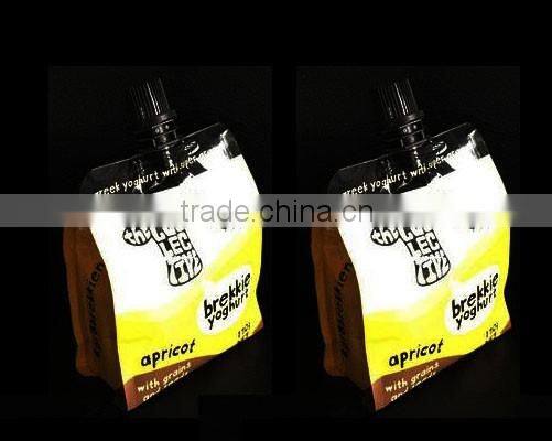 Automatic Stand up pouch with spout filling and capping machine/4 nozzle packing machine