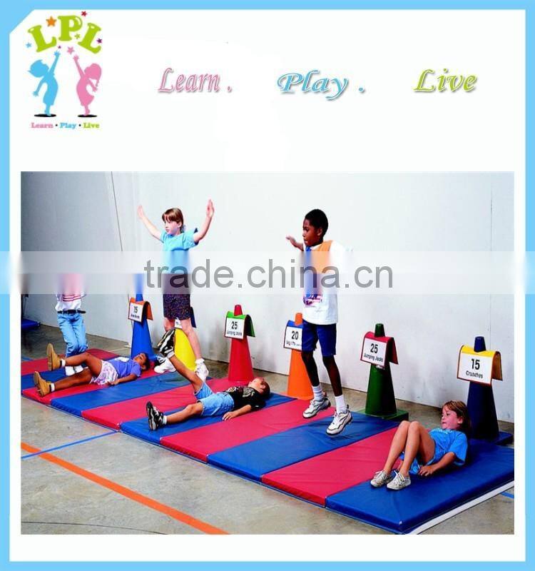 2016 LPL hot offer deformation clothes play sets preschool toys child product