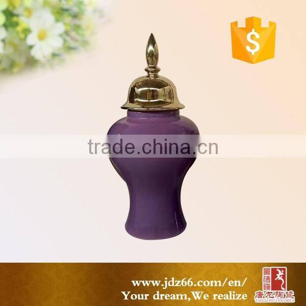 White and blue wases chinese ginger jar