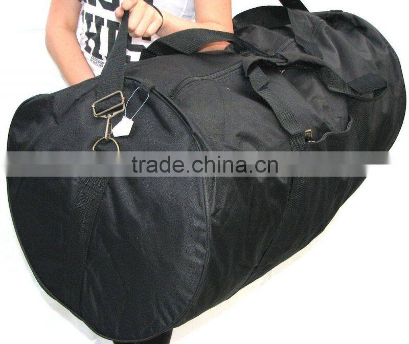 2015 Hot Promote Fashion 600D/PVC travel/duffle bag with Front zipper pocket between handles and and Adjustable shoulder straps