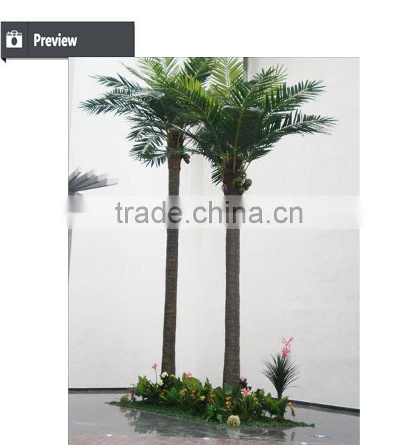 Artificial palm tree for outdoor and indoor decoration