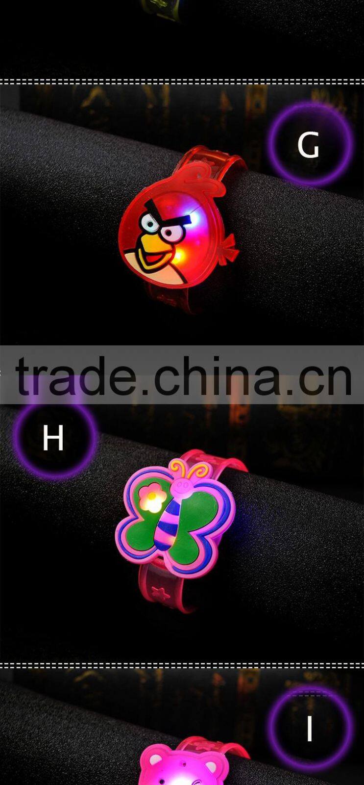 Hot Sell kids Gifts Cartoon Dolphin Design Flashes LED Flashing Bracelet