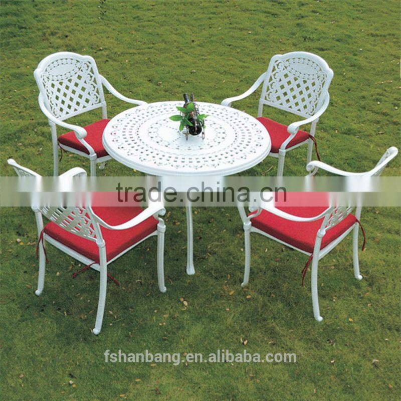 Cheap White Wrought Cast Iron outdoor table and chair