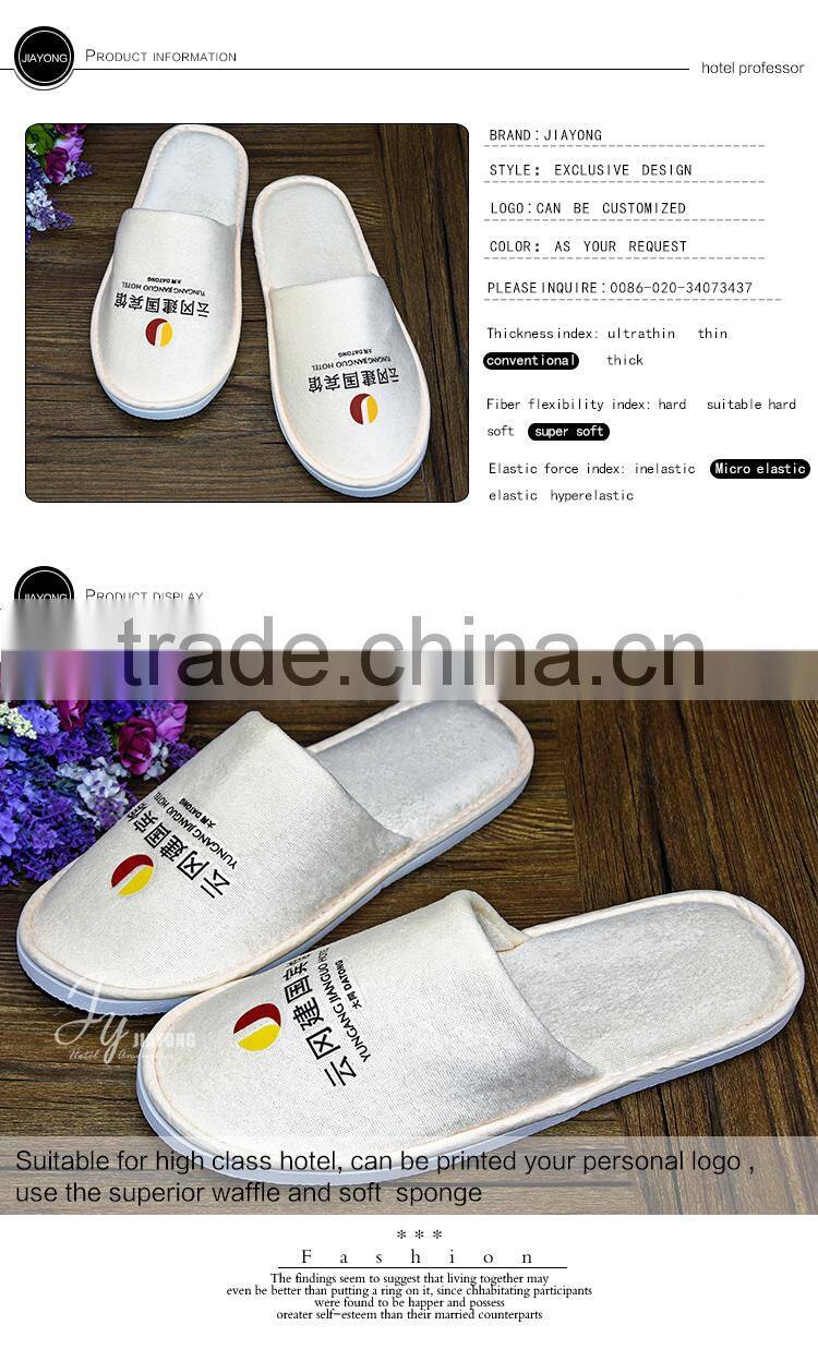 Fashion indoor slipper home slipper with embroidery logo