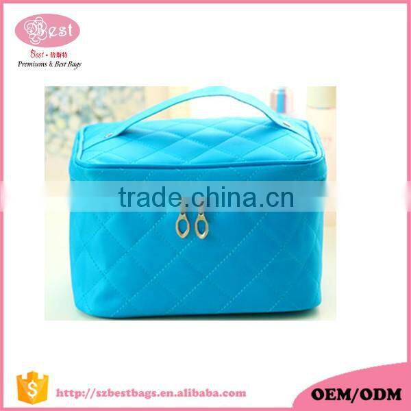China wholesale new design professional beauty fashion travel cosmetic bag