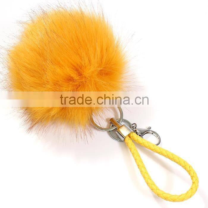 2016 New style fashion promotion gift personalized bag accessories pom pom keyring