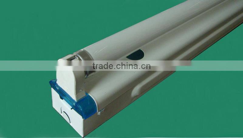 Fluorescent Light Fixture